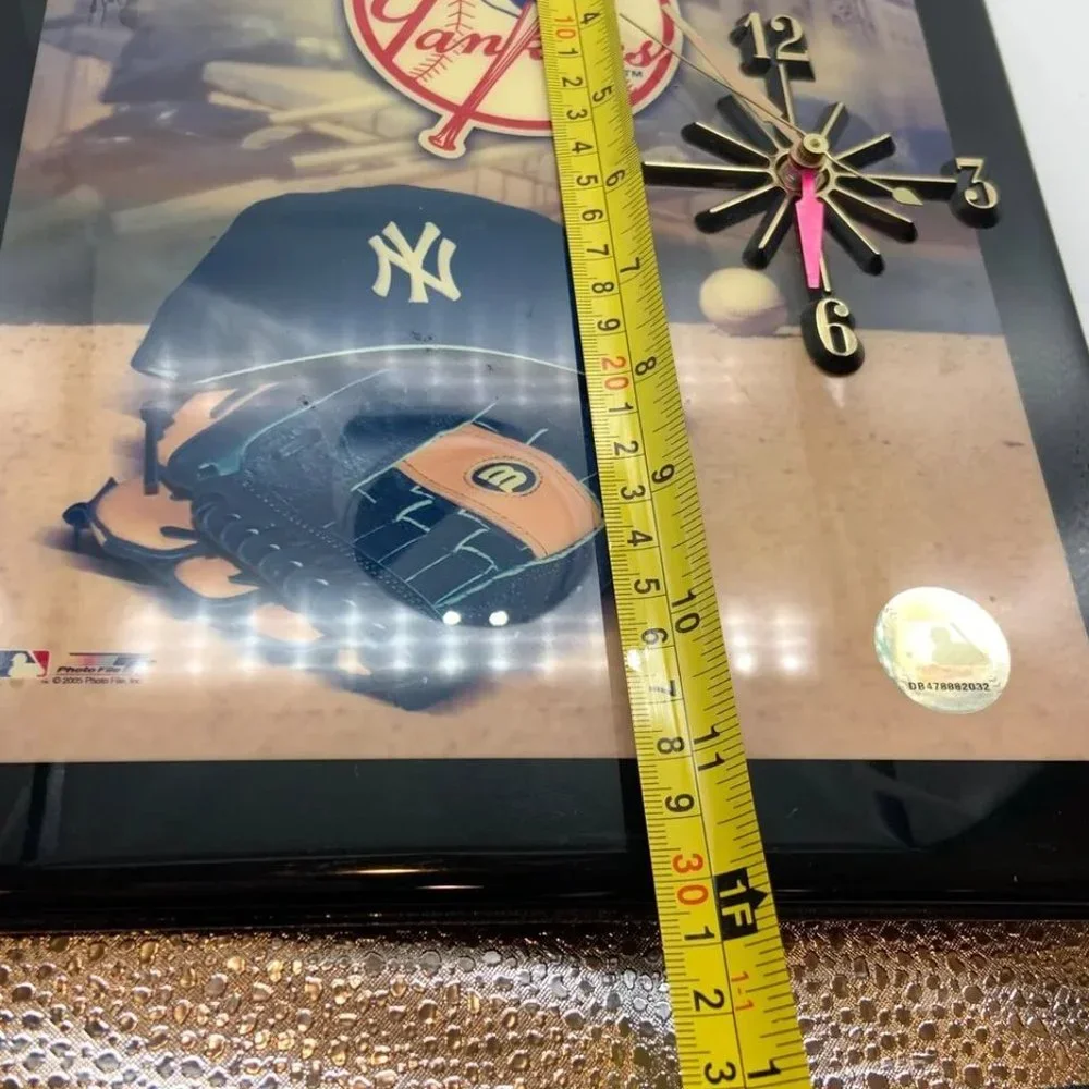 Photo File 2005 New York Yankees Wall Hanging Clock 12